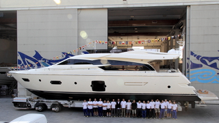 ferretti yachts 750